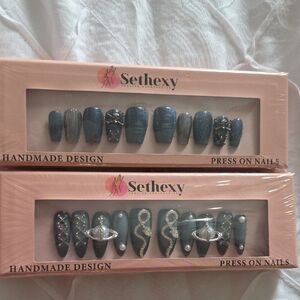 Glamorous Gray Press-On Nails Set